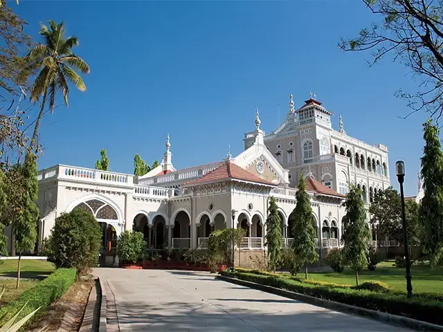 Mumbai to Pune Cab